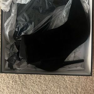 New in box, Kendall + Kylie boots Size 10